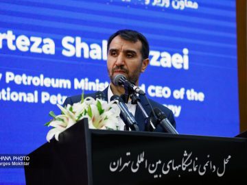 تکمیل زنجیره ارزش پتروشیمی شعار نیست، بلکه تکلیف، برنامه و وظیفه است
