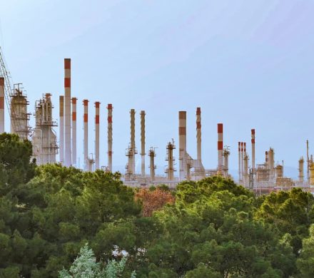 📌 پالایشگاه اصفهان پرچمدار عرضه وکیومباتوم؛ نیمی از بازار کشور در اختیار این شرکت است