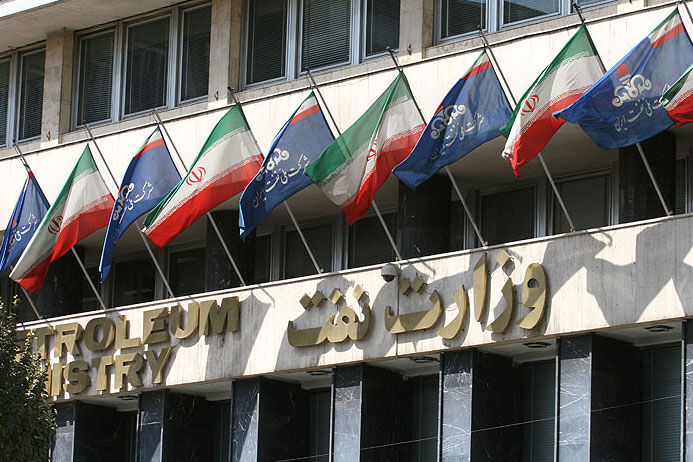 ✍️ وزارت نفت، نیازمند فرماندهی کارآمد و قاطع